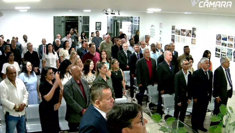Câmara realiza sessão solene especial em homenagem a Prefeitos e Vereadores
