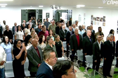 Câmara realiza sessão solene especial em homenagem a Prefeitos e Vereadores